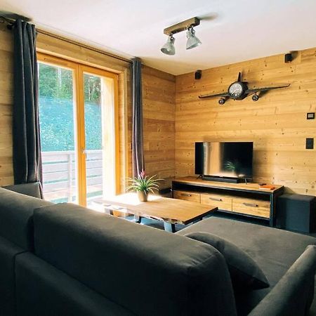 La Pepite Des Aiguilles Apartment เลอุชส์ ภายนอก รูปภาพ