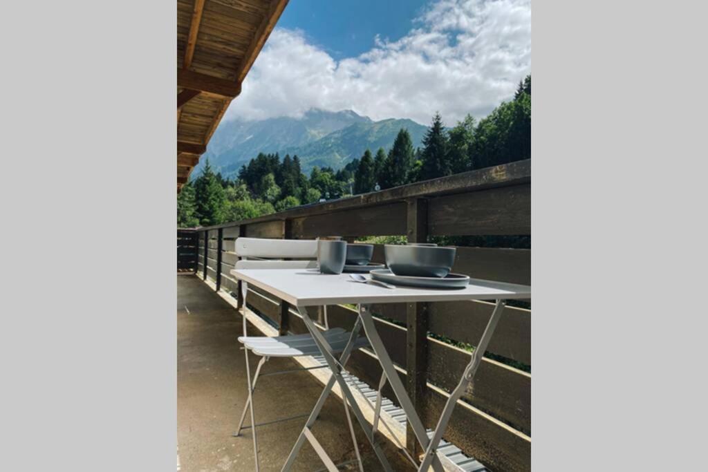 La Pepite Des Aiguilles Apartment เลอุชส์ ภายนอก รูปภาพ