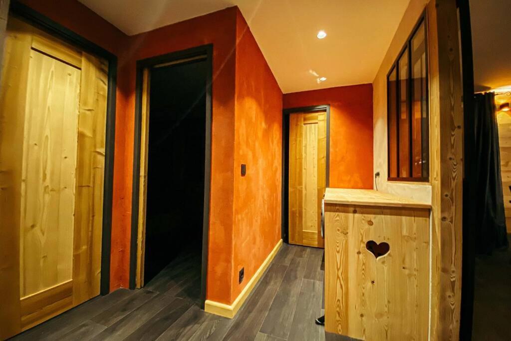 La Pepite Des Aiguilles Apartment เลอุชส์ ภายนอก รูปภาพ