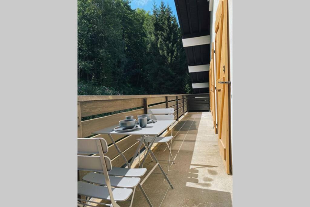 La Pepite Des Aiguilles Apartment เลอุชส์ ภายนอก รูปภาพ