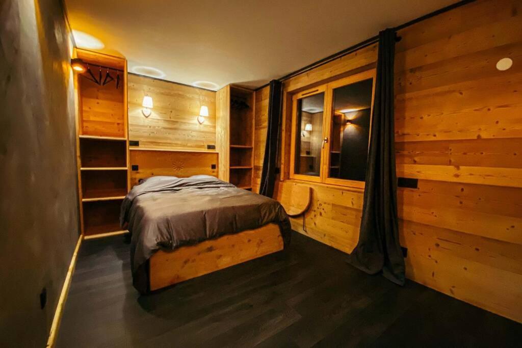 La Pepite Des Aiguilles Apartment เลอุชส์ ภายนอก รูปภาพ